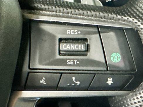 Used 2023 Mitsubishi Outlander SE image 10