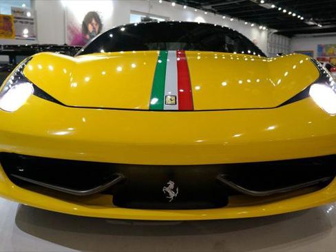 Used 2011 Ferrari 458 Italia Coupe image 3