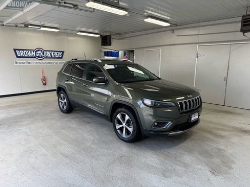 Used 2019 Jeep Cherokee Limited AWD/4WD image 10