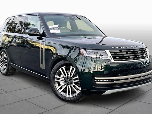 Used 2024 Land Rover Range Rover SE image 2