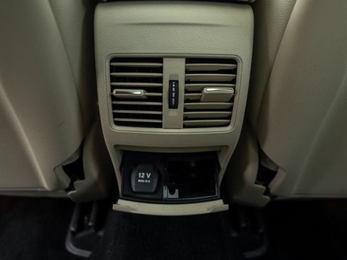Used 2014 Mercedes-Benz CLA 250 image 19