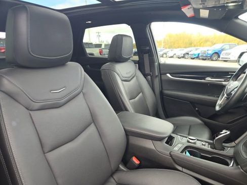 Used 2025 Cadillac XT5 Premium Luxury image 50