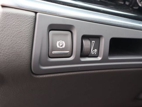Certified 2024 Cadillac XT6 Premium Luxury FWD image 21