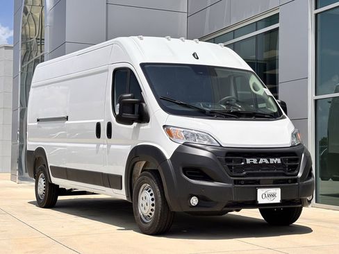 New 2025 RAM ProMaster 2500 w/ Convenience Group image 2