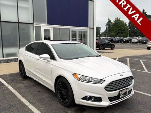 Used 2014 Ford Fusion SE w/ Equipment Group 202A FWD image 1