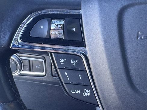 Used 2020 Lincoln Navigator Reserve w/ Luxury Package image 25