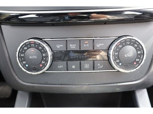 Used 2018 Mercedes-Benz GLE 350 image 26