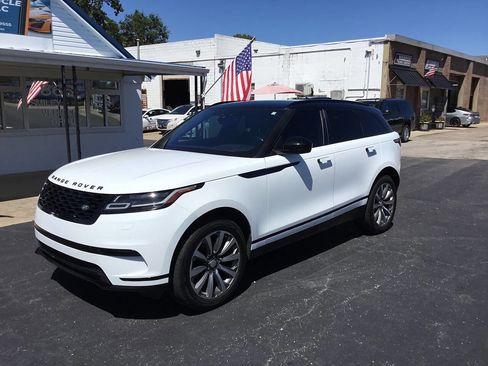 Used 2018 Land Rover Range Rover Velar S image 2