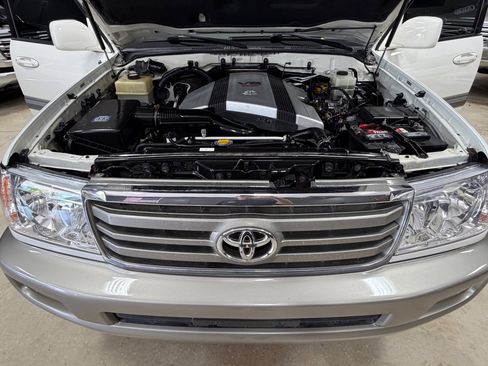 Used 2006 Toyota Land Cruiser image 28