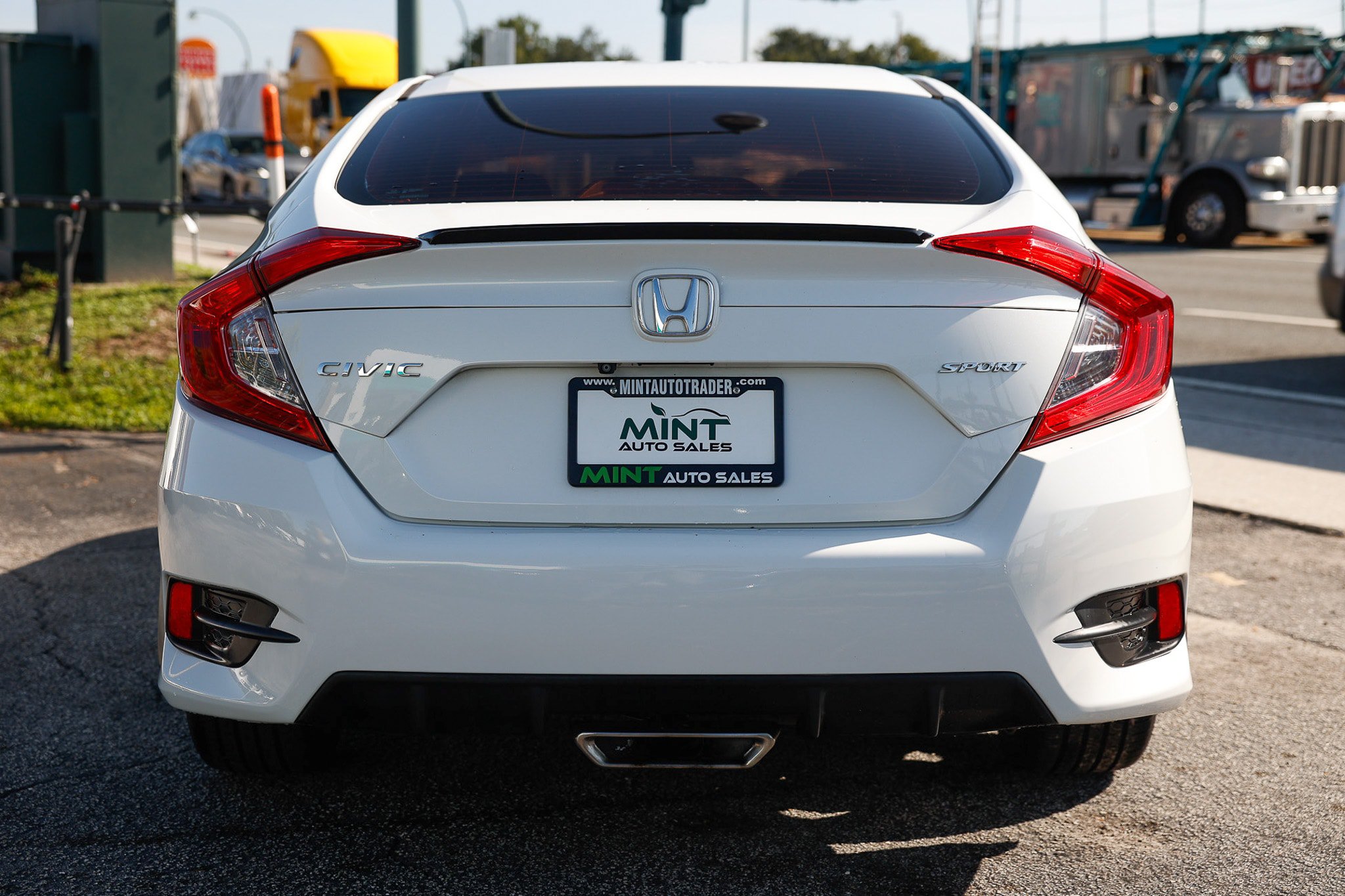 Used 2019 Honda Civic Sport image 11