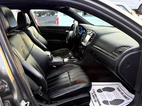 Used 2012 Chrysler 300 S w/ Luxury Group image 28