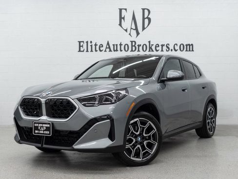 Used 2026 BMW X2 xDrive28i w/ Convenience Package AWD/4WD image 1