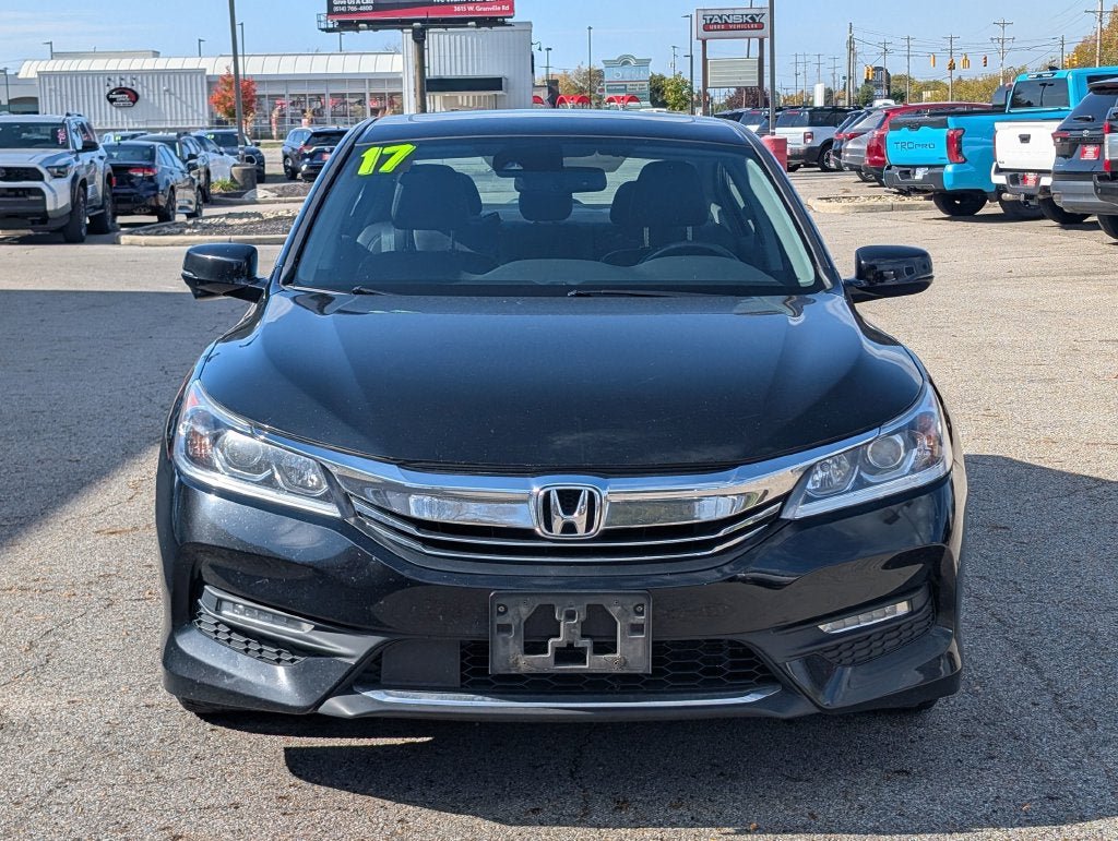 Used 2017 Honda Accord EX-L image 2