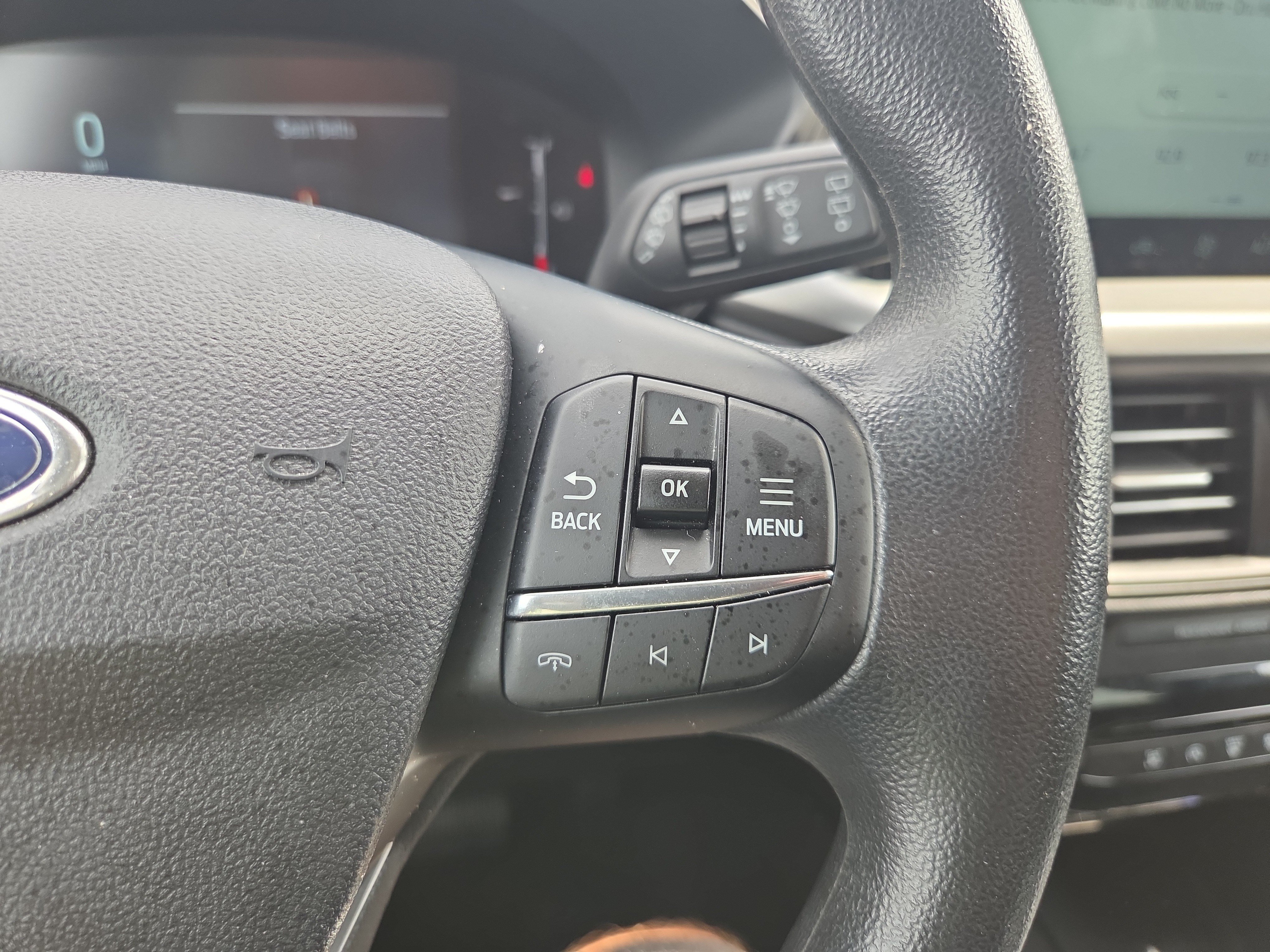 Used 2025 Ford Escape Active w/ Tech Pack #1 AWD/4WD image 12