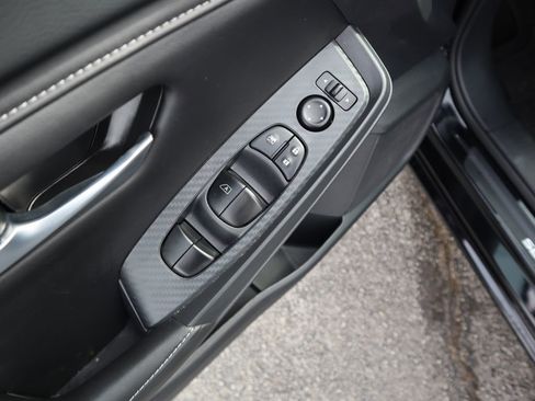 Used 2025 Nissan Sentra SV w/ Trunk Package image 17