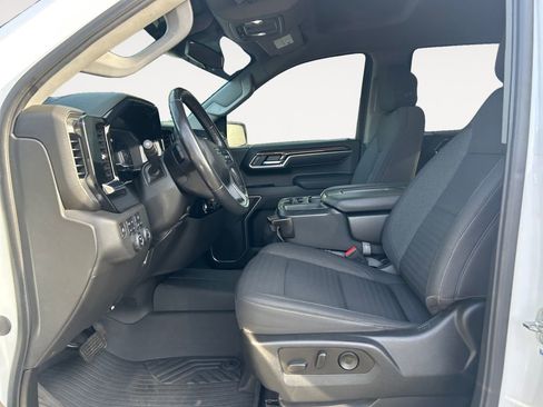 Used 2022 Chevrolet Silverado 1500 LT Trail Boss image 15