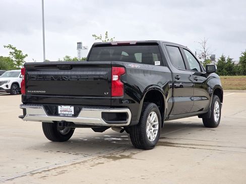 Used 2024 Chevrolet Silverado 1500 LT AWD/4WD image 4