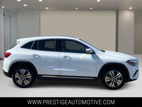 Used 2025 Mercedes-Benz GLA 250 4MATIC image 6