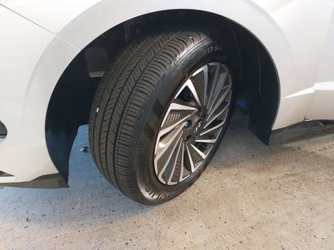 Certified 2025 Hyundai Sonata SEL FWD image 34