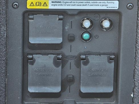 Used 2023 Ford F150 Limited image 30