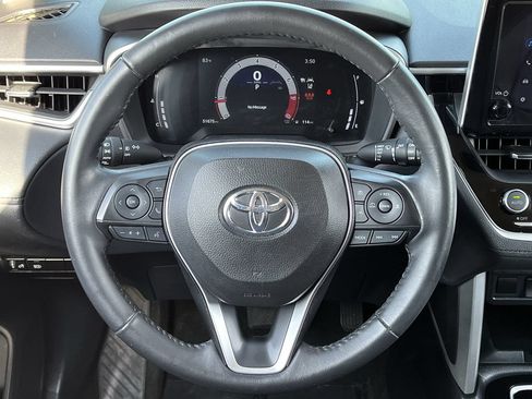 Used 2024 Toyota Corolla Cross XLE AWD/4WD image 11