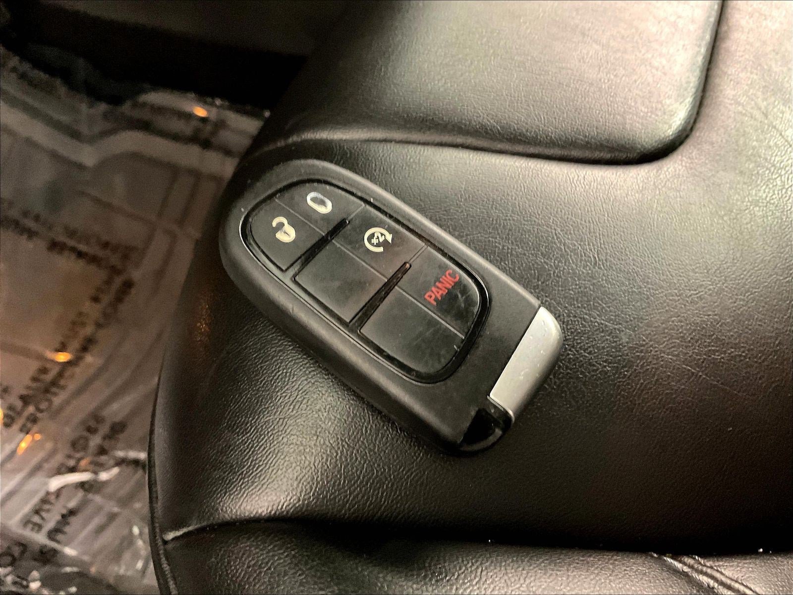 Used 2020 Jeep Cherokee Latitude Plus FWD image 34