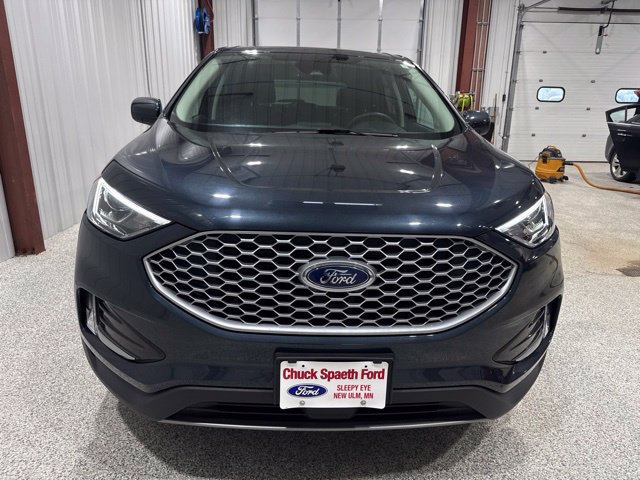 Certified 2023 Ford Edge SEL w/ Convenience Package AWD/4WD image 3