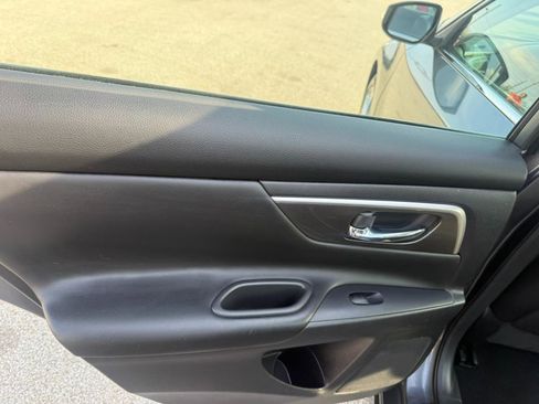 Used 2014 Nissan Altima 2.5 SL w/ Technology Package image 19