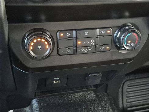 Used 2019 Ford F350 XL w/ Power Equipment Group AWD/4WD image 12
