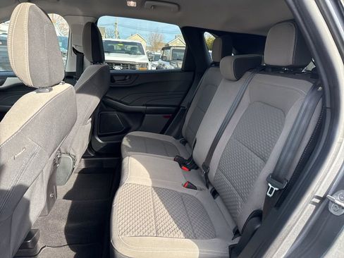 Certified 2022 Ford Escape SE w/ Cold Weather Package image 15