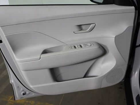 Used 2026 Hyundai Kona SEL Sport FWD image 18