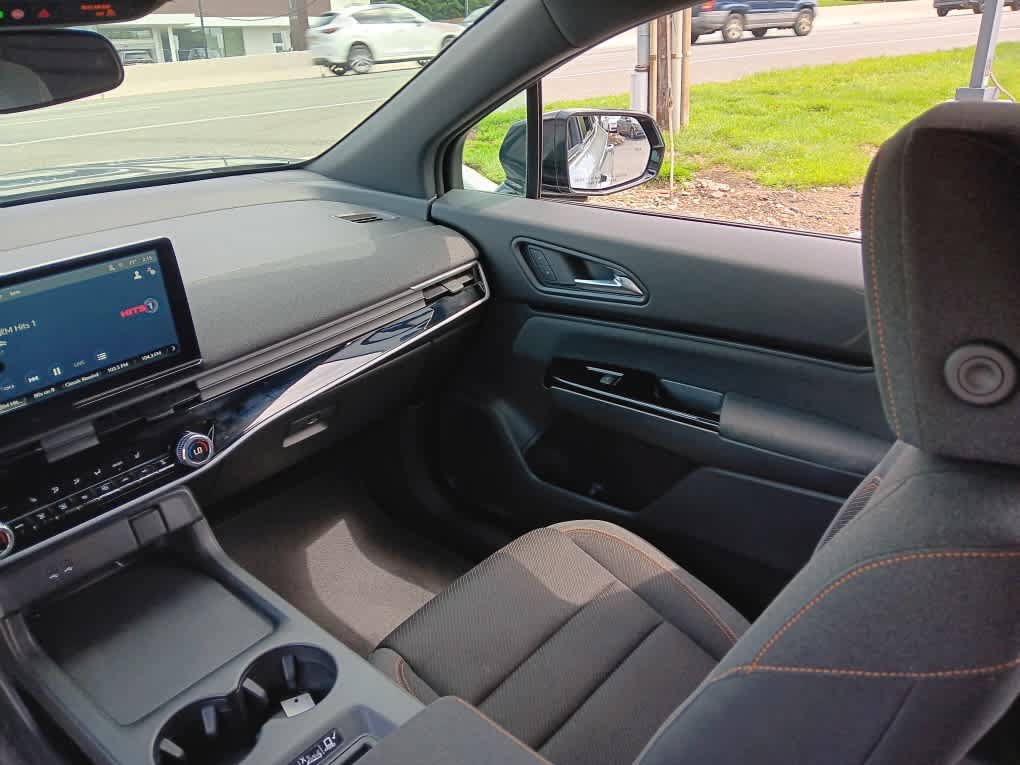 Used 2024 Honda Prologue EX image 10