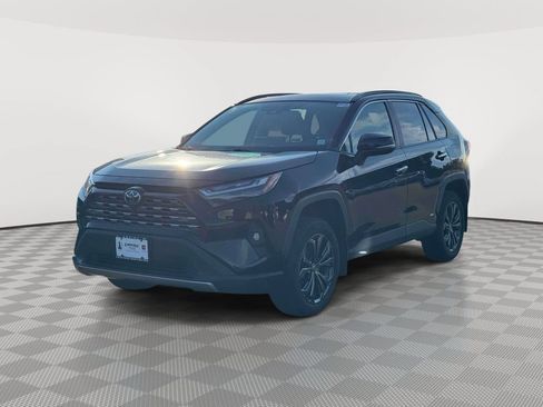 Used 2023 Toyota RAV4 Limited AWD/4WD image 3