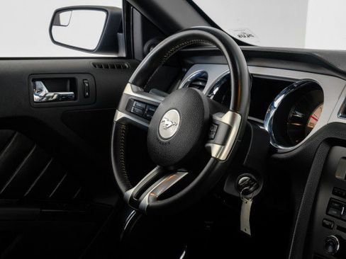Used 2011 Ford Mustang GT Premium w/ Brembo Brake Pkg RWD image 13