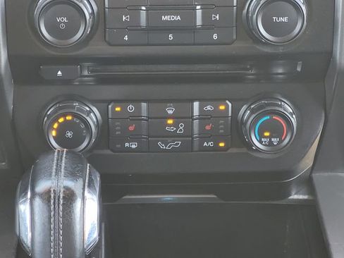 Used 2017 Ford F150 XLT w/ Equipment Group 302A Luxury AWD/4WD image 18