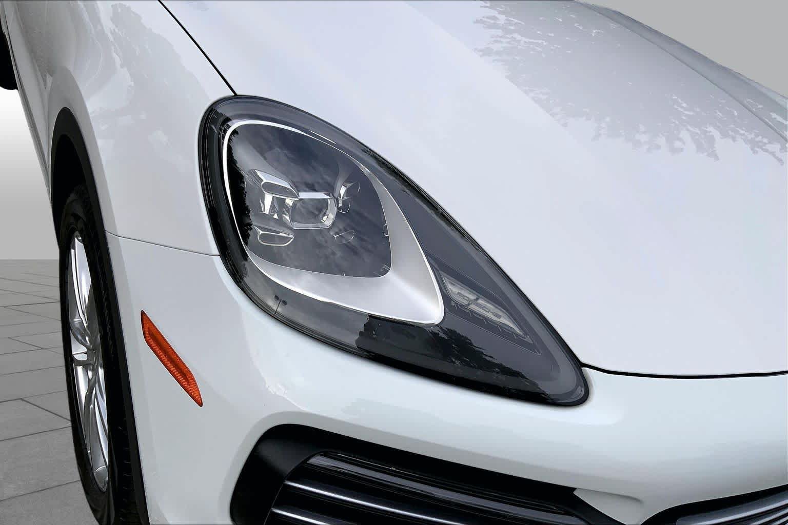 Used 2023 Porsche Cayenne AWD/4WD image 27
