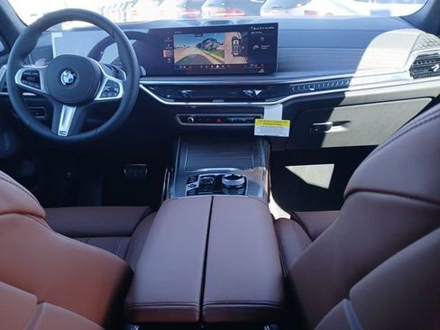 New 2026 BMW X7 xDrive40i AWD/4WD image 14