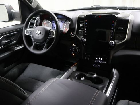 New 2026 RAM 1500 4x4 Crew Cab image 17