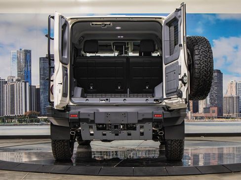 New 2025 INEOS Grenadier Fieldmaster Edition image 12