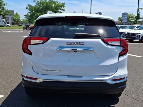 Used 2023 GMC Terrain SLT FWD image 5