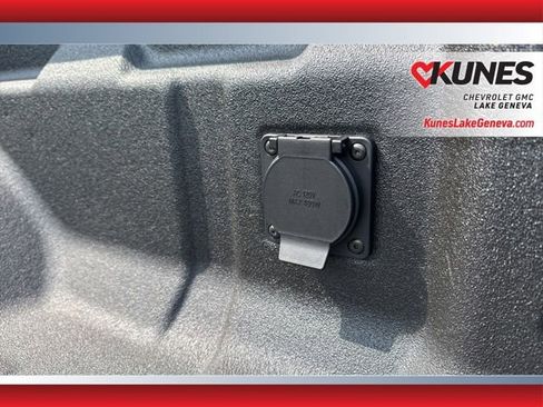 New 2025 GMC Canyon Denali image 20