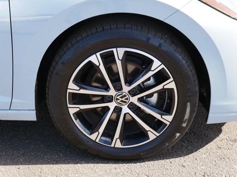 Used 2025 Volkswagen Jetta Sport FWD image 15