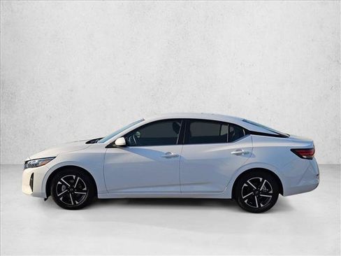 Used 2024 Nissan Sentra SV FWD image 8