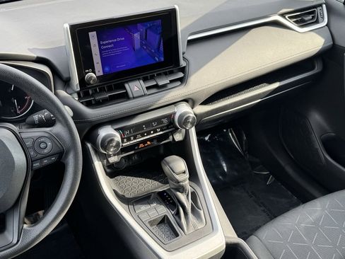 Used 2024 Toyota RAV4 XLE image 28