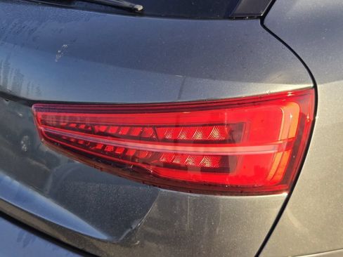 Used 2018 Audi Q3 2.0T Premium FWD image 8