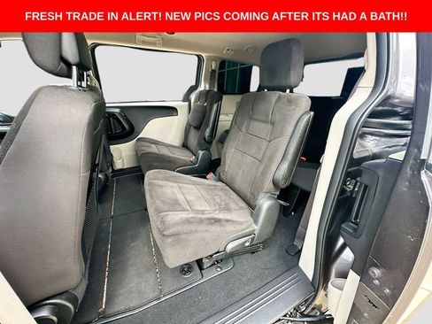 Used 2019 Dodge Grand Caravan SE w/ UConnect Hands-Free Group FWD image 24