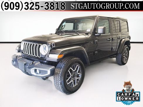 Used 2025 Jeep Wrangler Unlimited Sahara AWD/4WD image 1