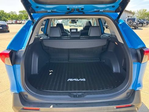 Used 2020 Toyota RAV4 XLE Premium AWD/4WD image 22