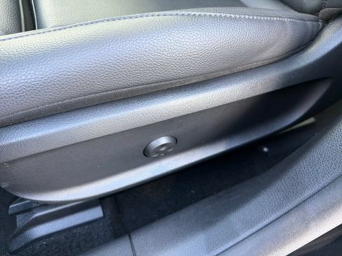 Used 2025 Mercedes-Benz CLA 250 4MATIC image 26
