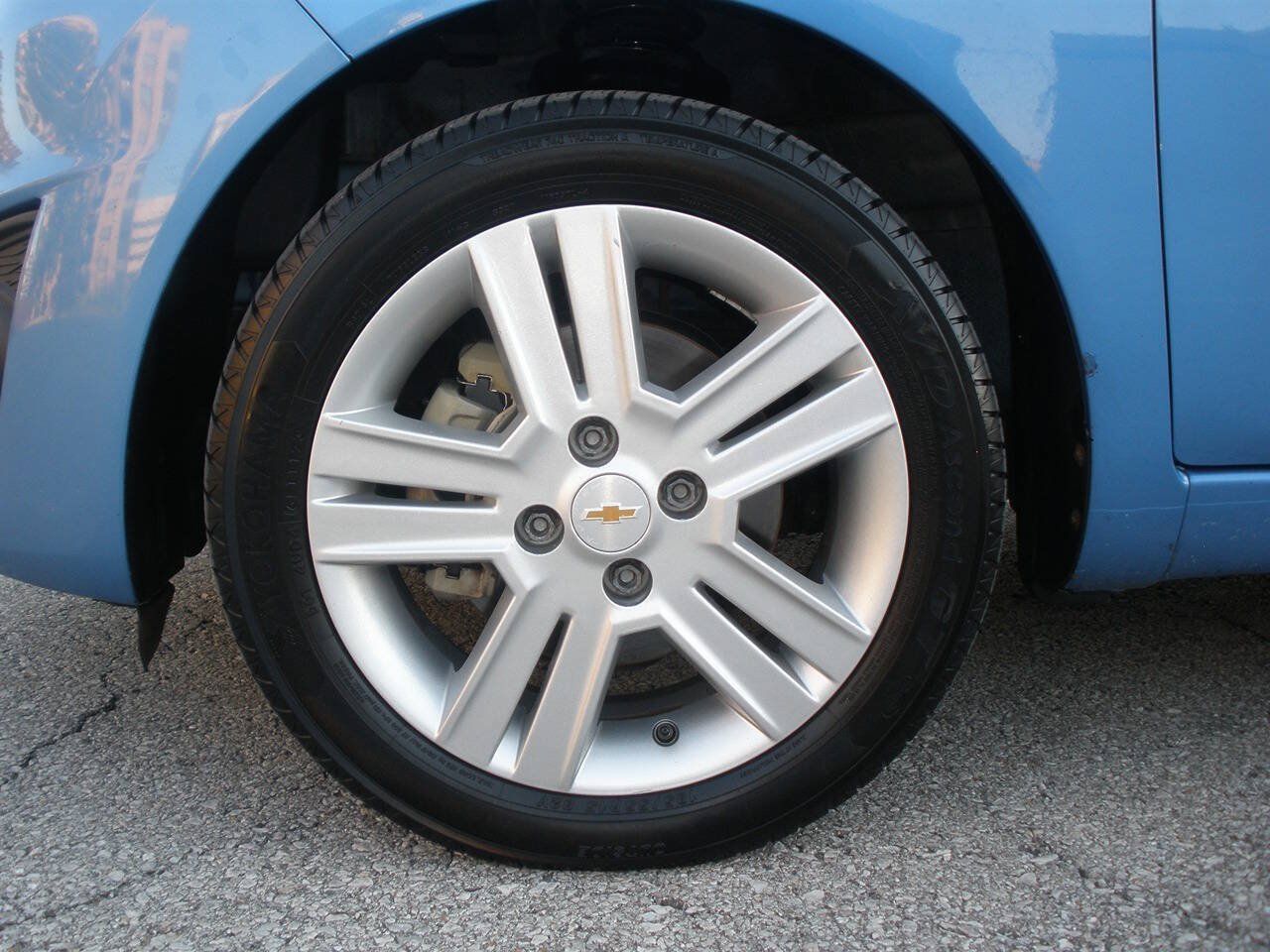 Used 2014 Chevrolet Spark LT FWD image 37